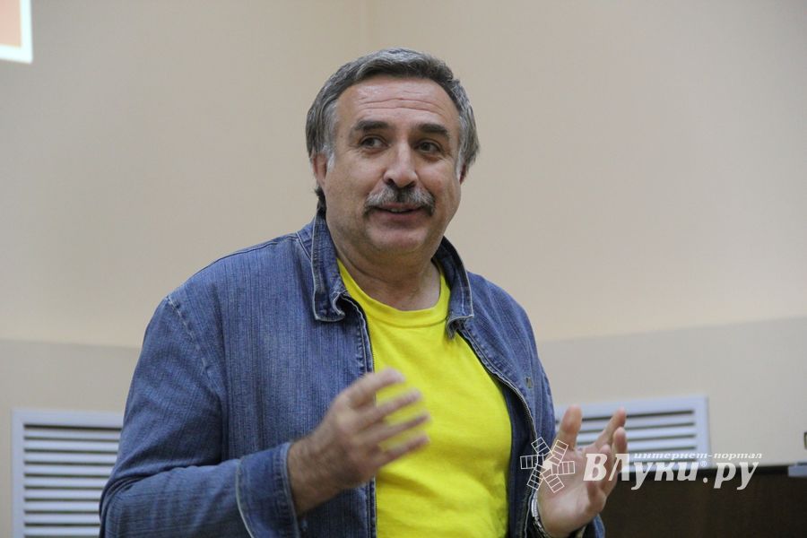 В Великих Луках состоялась презентация сборника «Этот день мы приближали, как могли» (фото)