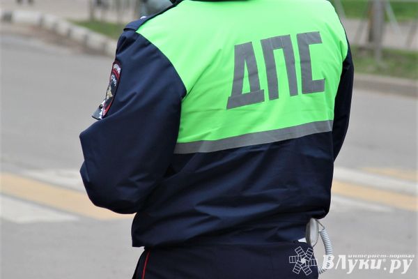 Великолучанку оштрафовали за дачу взятки инспектору ДПС