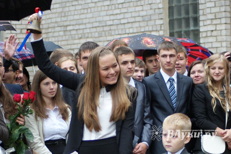 Школы города отметили 1 сентября (фото)