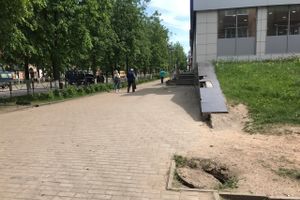 Великолучан поджидает опасность в центре города (ФОТО)