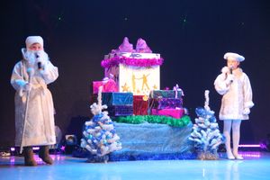 В ГДК им. Ленина встречают Новый год (ФОТО)