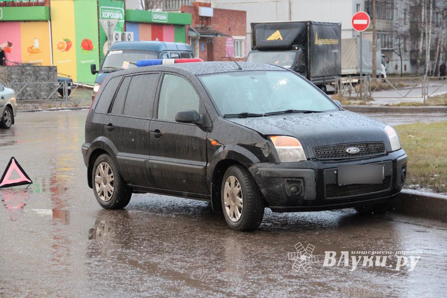 ФОТОФАКТ: ДТП на «кольце» в Великих Луках