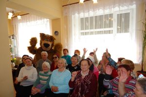 В отделении дневного пребывания состоялся концерт, приуроченный к Международному дню пожилого человека (фото)