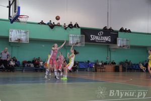 Великолукские баскетболистки поборются за третье место на финале Чемпионата ШБЛ «КЭС-БАСКЕТ» (фото)