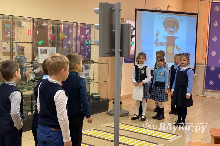 Первоклашек посвятили в пешеходы