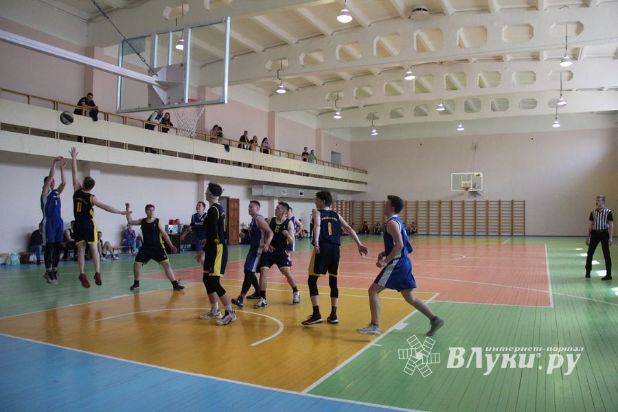 В Великих Луках прошли соревнования на Кубок АСБ области (ФОТО)