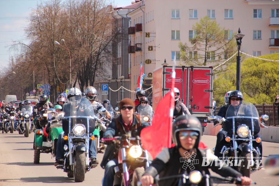 В Великих Луках открыли мотосезон - 2017 (ФОТО)