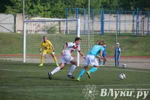 В Великих Луках состоялся матч «Луки-Энергия» — «Звезда» (Санкт-Петербург)