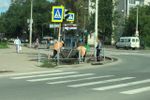 ФОТОФАКТ: На Гагарина убирают грязь