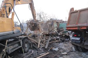 В Великих Луках продолжается расчистка местности для строительства путепровода (ФОТО)