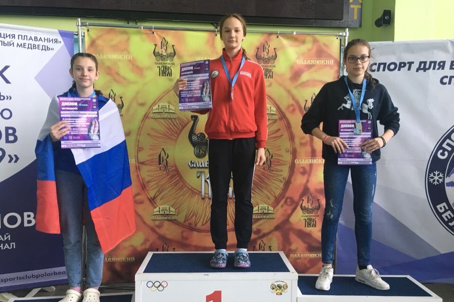 Великолукские пловци привезли награды с международных соревнований (ФОТО)