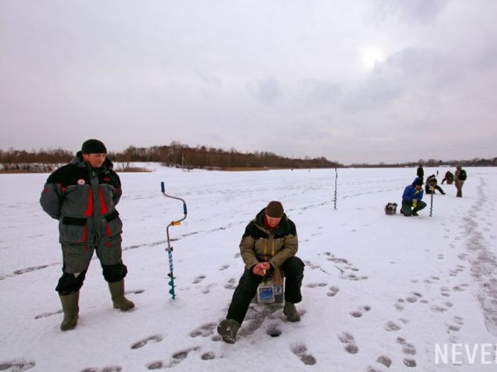 Великолукские рыбаки победили в фестивале по ловле рыбы на блесну (фото)