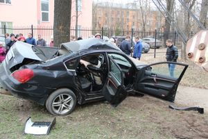 Молодого мужчину с места ДТП на пр-те Гагарина увезла скорая (ФОТО, ВИДЕО)