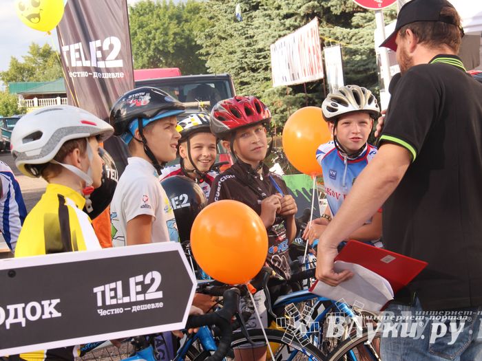 ​Tele2 поздравила великолучан с Днем рождения любимого города (фото)