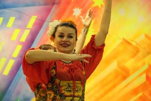 В Великих Луках открылась 8-ая Великолукская универсальная выставка (ФОТО)