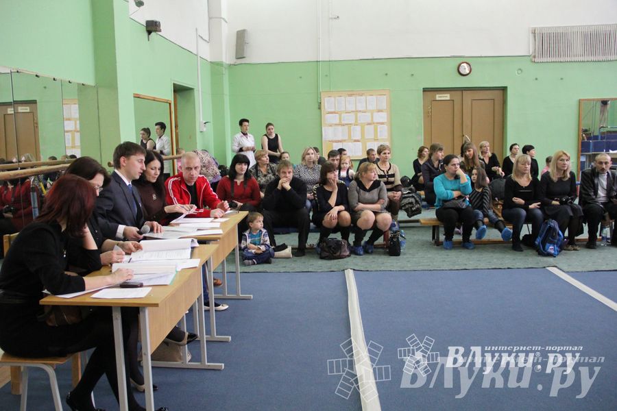 В Великих Луках прошло Первенство Области по спортивной гимнастики (фото)