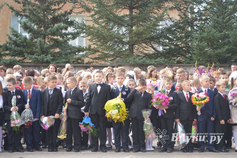 День знаний в Великих Луках (ФОТО)