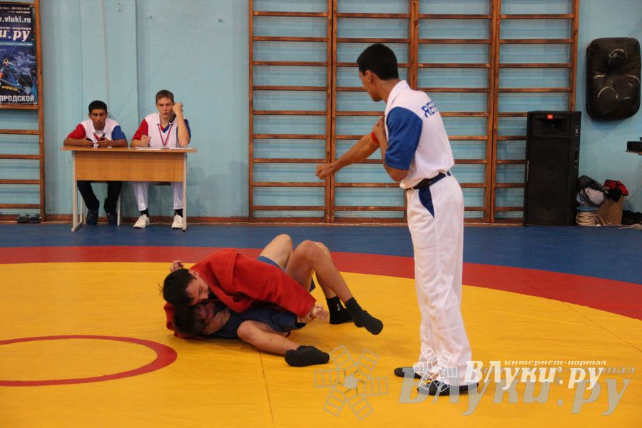 Первенство Псковской области по самбо среди юношей и девушек