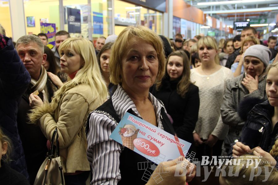 Ночь распродаж в ТЦ «Апельсин»