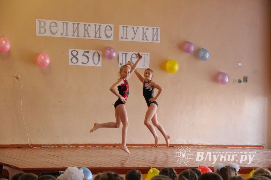 «Мой город Великие Луки — город фонтанов и шаров» (фото)