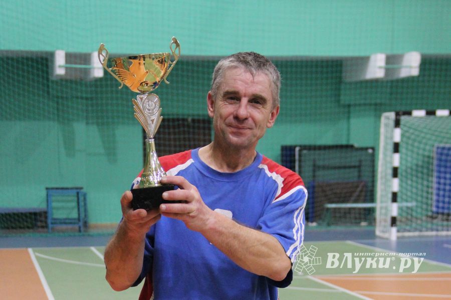 Сборная Великолукского района стала обладателем Кубка города по волейболу (фото)