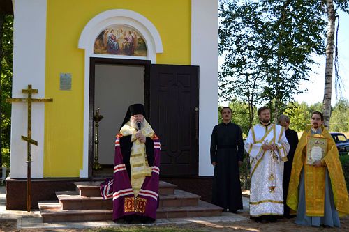 В Великолукском районе состоялось освящение часовни иконы Державной Божией матери (фото)