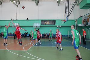 Великолучане одержали победу на межрегиональном турнире ветеранов баскетбола (ФОТО)