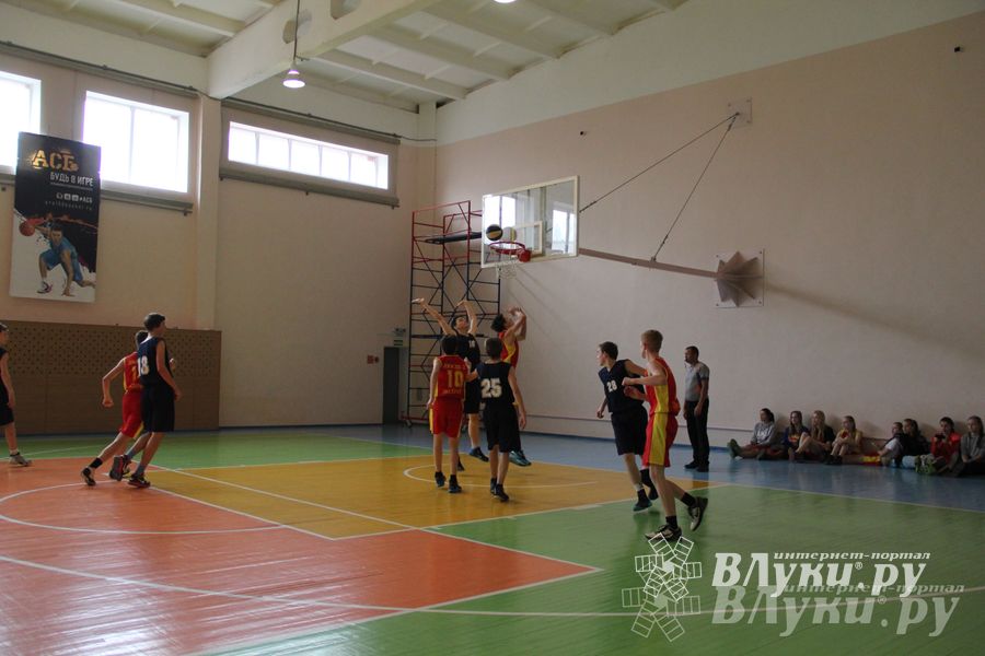 Игра 29 марта Великие Луки — Псков (юноши)