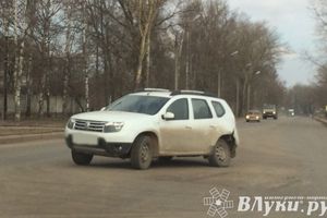 В Великих Луках столкнулись два автомобиля «Renault» (ФОТО)