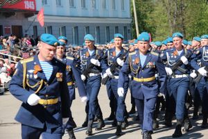 В Великих Луках прошел Парад Победы (ФОТО)