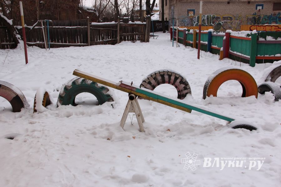Конфликтная ситуация между соседями дома на проспекте Гагарина (ФОТО, ВИДЕО)