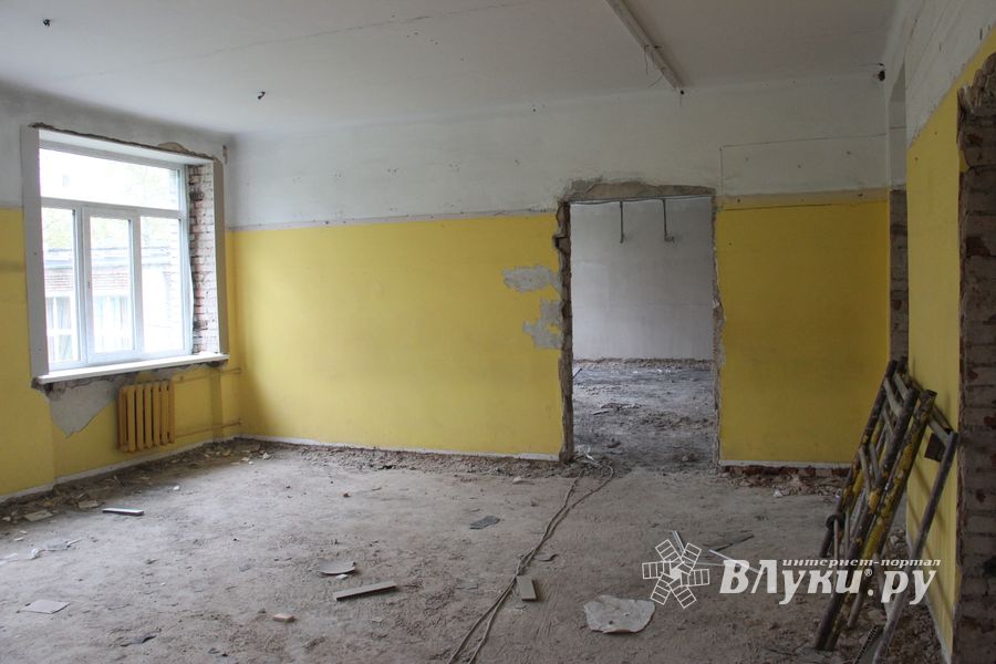 В школе №17 полных ходом идёт ремонт (ФОТО)