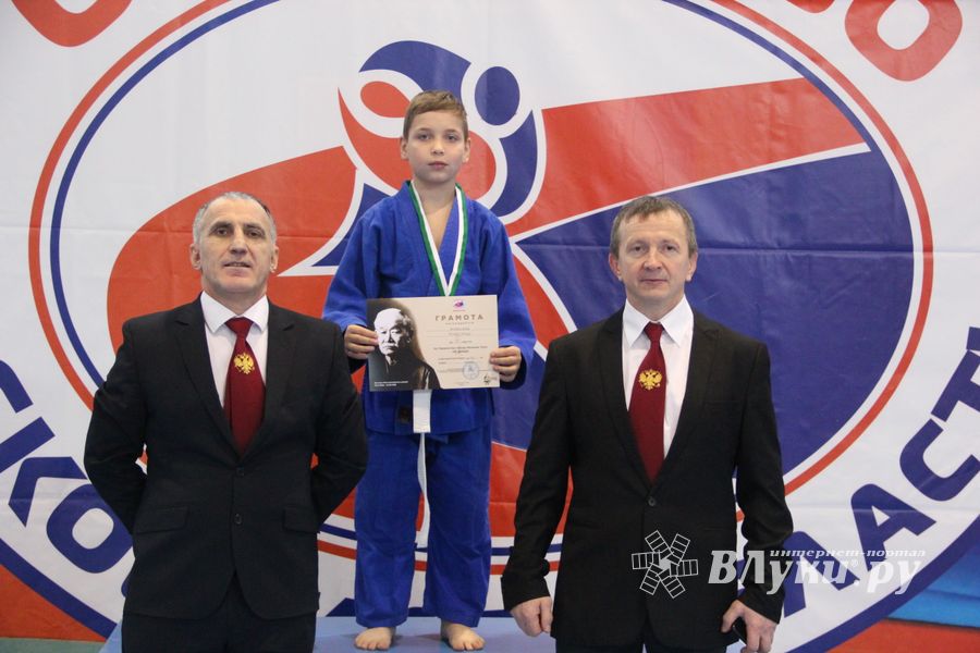 В Великих Луках прошли соревнования по дзюдо (ФОТО)