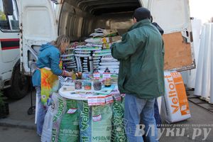 Традиционная весенняя ярмарка прошла в Великих Луках