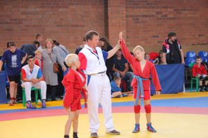 В Великих Луках проходит турнир по самбо (ФОТО)