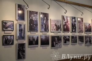 В центре эстетического воспитания проходит фотовыставка «Хранитель Пушкиногорья» (фото)