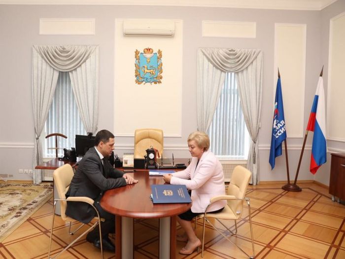 Никакой учебы во вторую смену и строительство еще одно школы в Великих Луках — губернатор Ведерников обсудил планы на будущее (ФОТО)