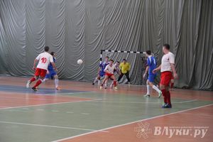 Команда «Статус-Пресс» стала чемпионом г. Великие Луки по мини-футболу (фото)