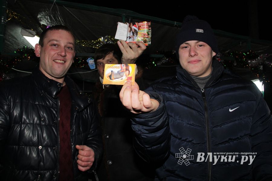 Великие Луки к встрече Нового года готовы (ФОТО)