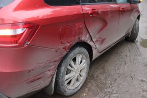 ДТП на перекрёстке улиц Малышева и Матвея Кузьмина (ФОТО)