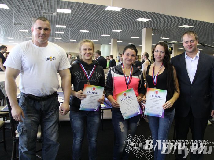 Первенство города по классическому жиму штанги и армлифтинг