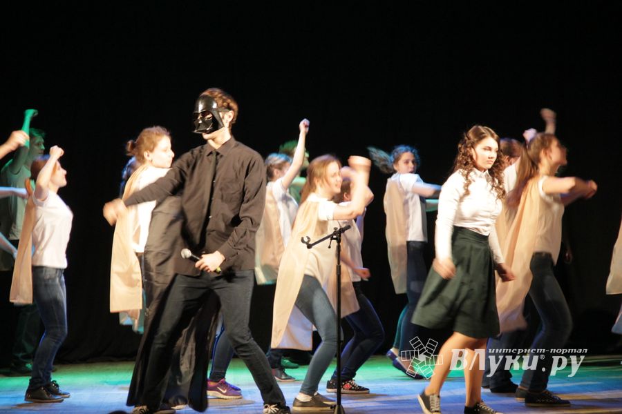 В Великих Луках выбрали «Ученика года» (фото)