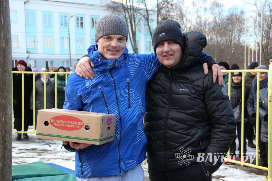 Масленичные гуляния прошли в Великих Луках (ФОТО)