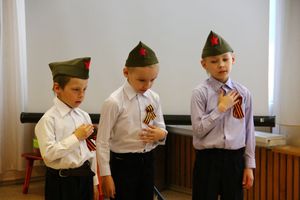Юные великолучане отметили День победы (ФОТО)