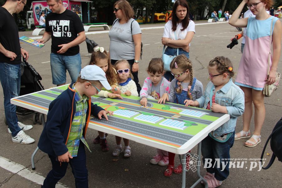 Великолучане празднуют День города (ФОТО)