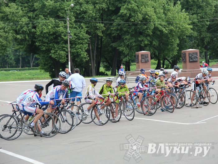Гонка-критериум по велосипедному спорту