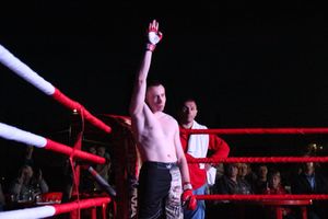 В Великих Луках прошли бои по смешанным боевым единоборствам ММА (фото)