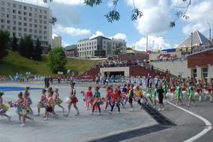 Образцовый коллектив мажореток «Золотые погоны» принял участие в фестивале «Славянский базар 2017» (ФОТО)