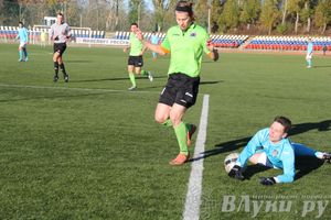 Футбольный матч «Луки-Энергия» — «Карелия» (фото)