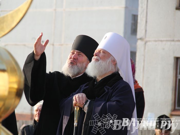 У храма святителя Тихона теперь есть освященные кресты